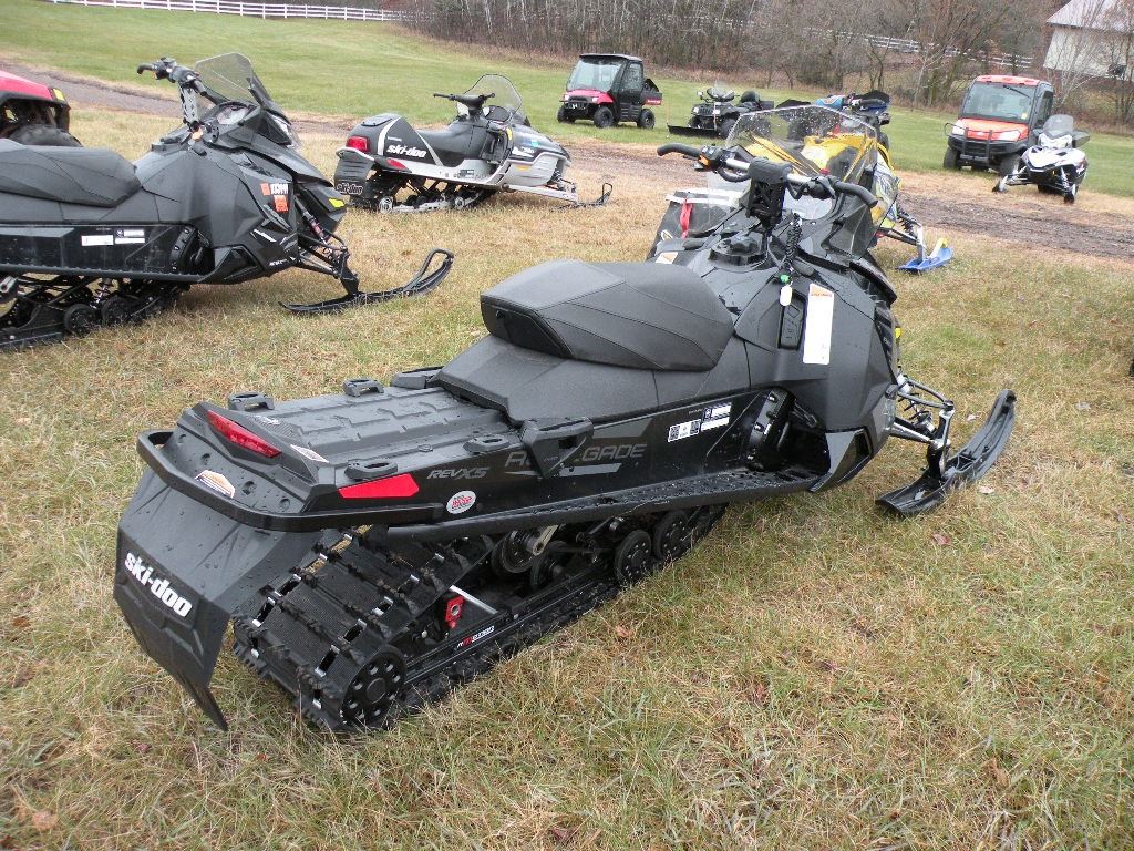 2017 Ski Doo Renegade Ace 900 SN#-2BPSMBHA0HV000059