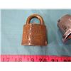 Image 2 : LOT OF OLD LOCKS
