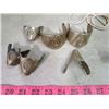 Image 2 : GUN POWDER HORN AND ORNAMENTAL COWBOY BOOT TIPS AND HEEL CLIPS