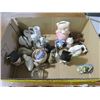 Image 2 : LOT OF ASSORTED ORNAMENTS AND SALT AND PEPPER SHAKERS