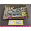Image 1 : LOT OF VETRINARIAN SUPPLIES