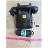 Image 1 : ANTIQUE TELEPHONE