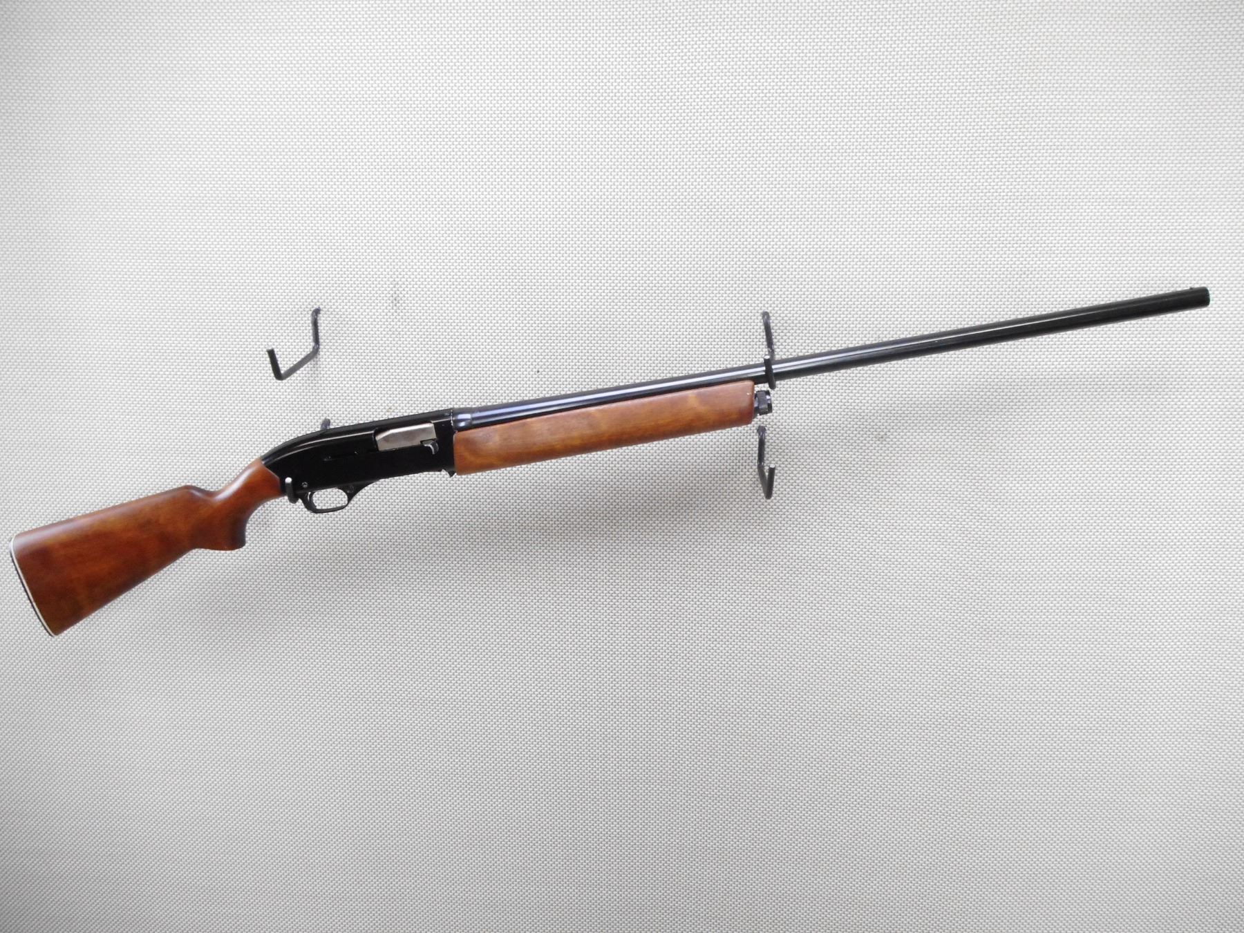 WINCHESTER , MODEL 2400 , CALIBER 12GA X 2 3/4"