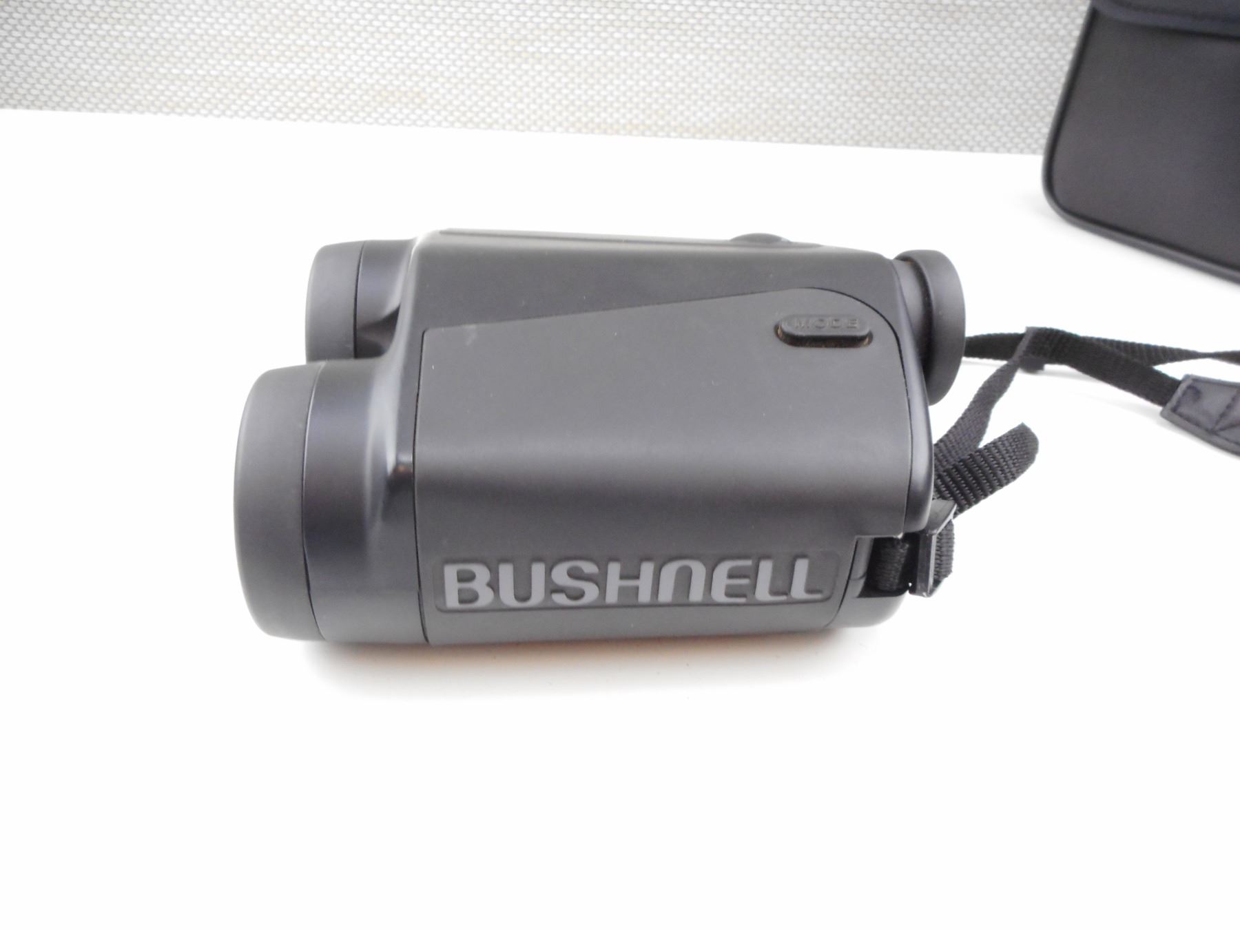 BUSHNELL GOLF LASER Ranging Yardage Pro 400 - D'occasion EUR 65,52 BUSHNELL GOLF LASER Ranging Yardage Pro 400 - D'occasion EUR 65,52