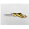 Image 3 : DECORATIVE WOLF FOLDING KNIFE IN CASE