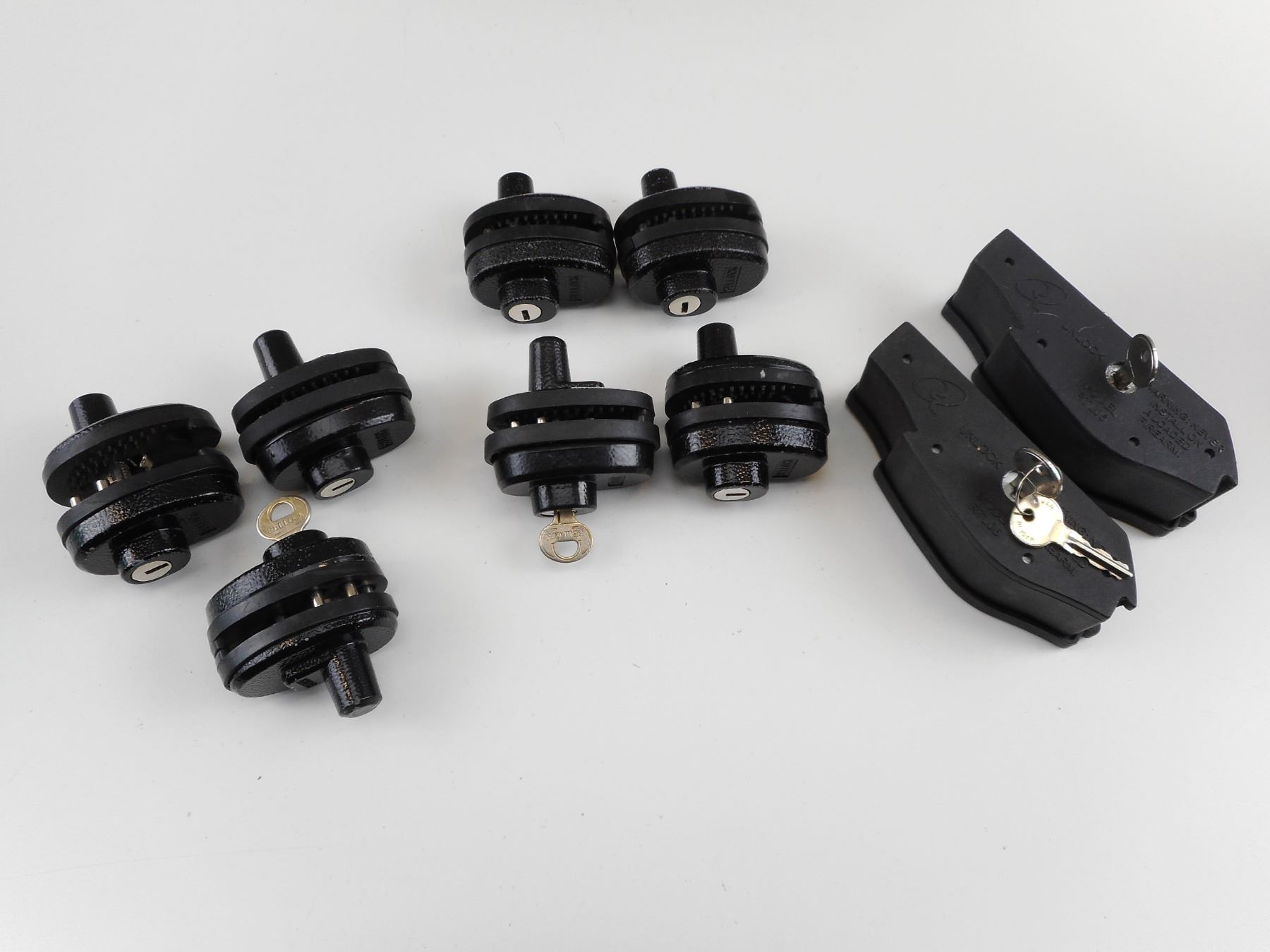 ASSORTED TRIGGER LOCKS WITH KEYS