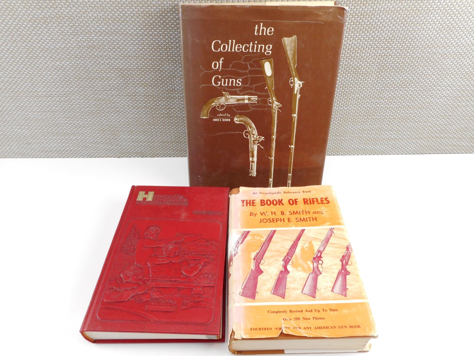 ASSORTED RIFLE, RELOADING BOOKS