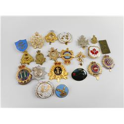 CANADIAN MILITRY CAP BADGES