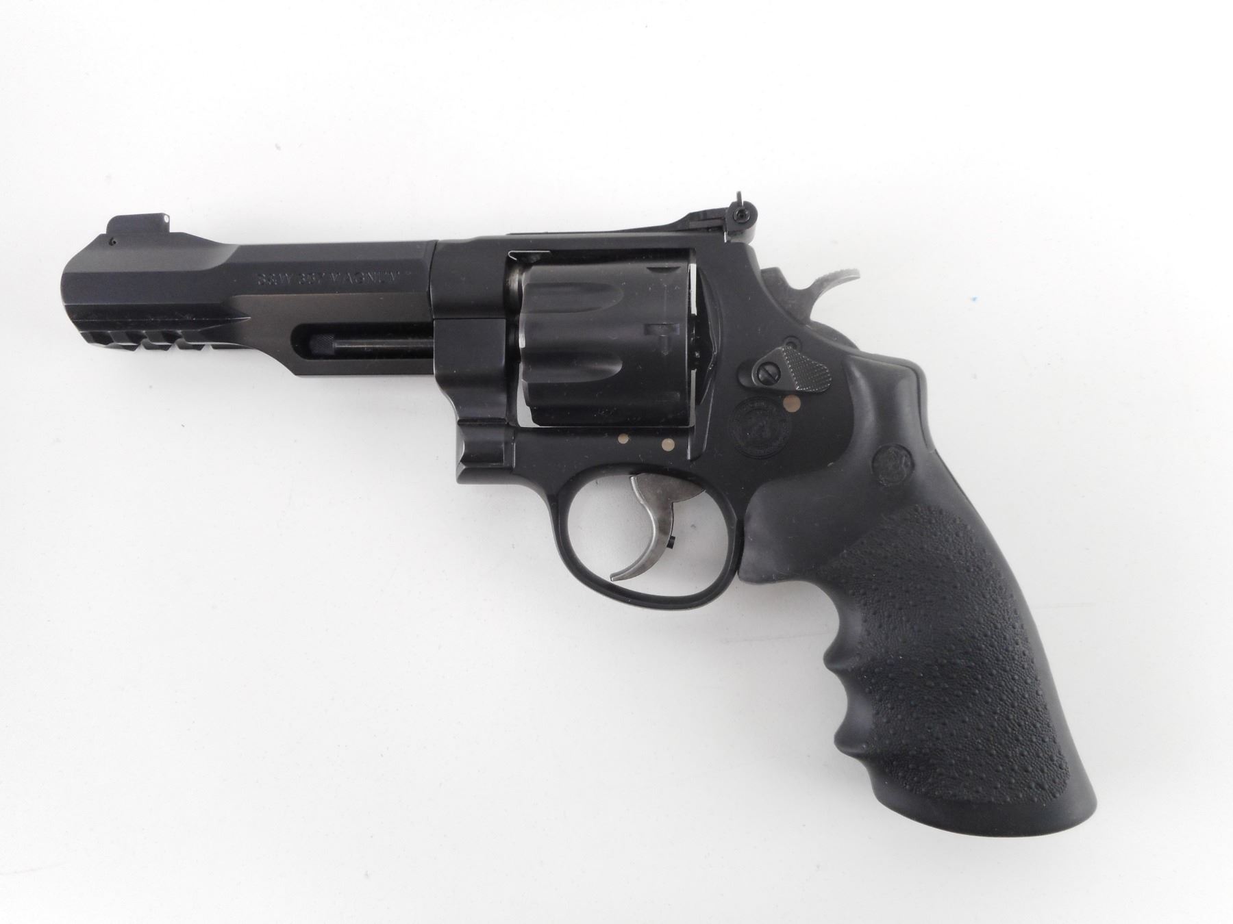 Model 327 SMITH & WESSON , MODEL: 327 M&P R8 , CALIBER: 357 MAG - Switzer's ...