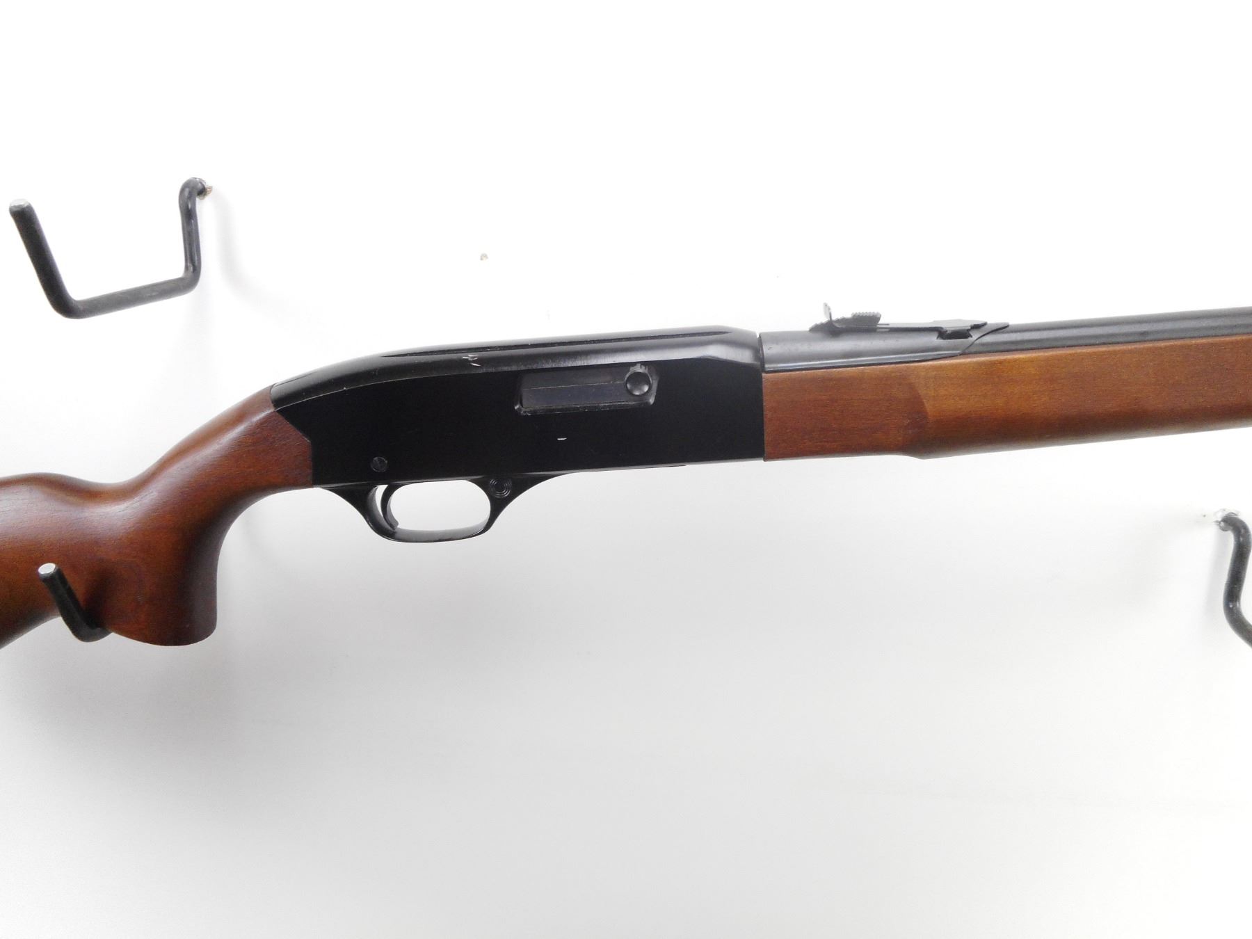 WINCHESTER MODEL 190 CALIBER 22 LR Switzer s Auction winchester-model-190-caliber-22-lr-switzer-s-auction