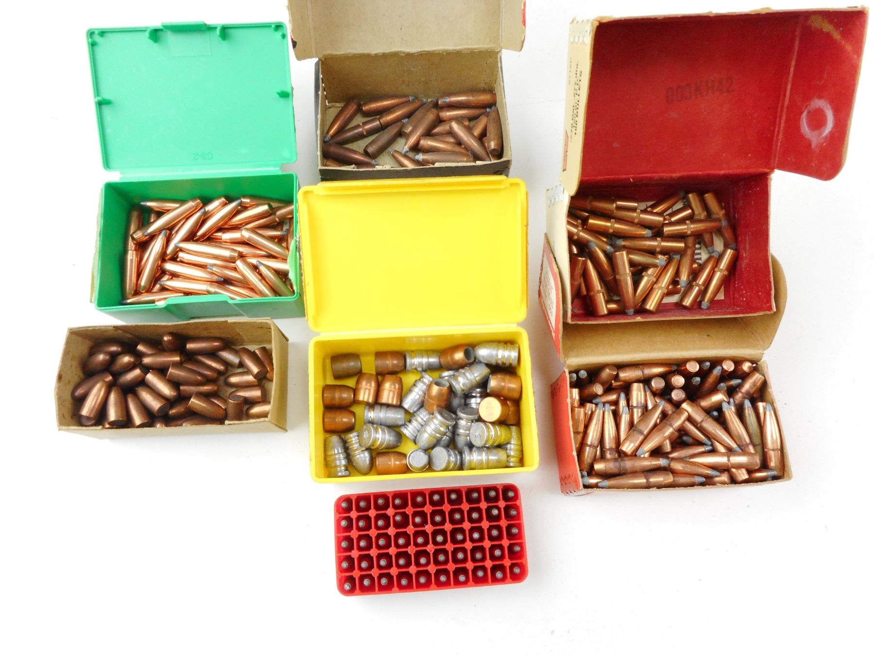 BULLETS ASSORTED, 6.5MM, .224, .27 CAL, 38/357, .303 CAL, 7MM