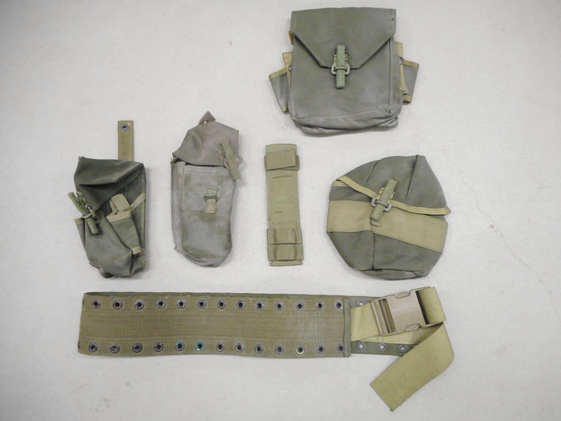 Canadian1982 Pattern Webbing CANADIAN MILITARY 82 PATTERN WEBBING