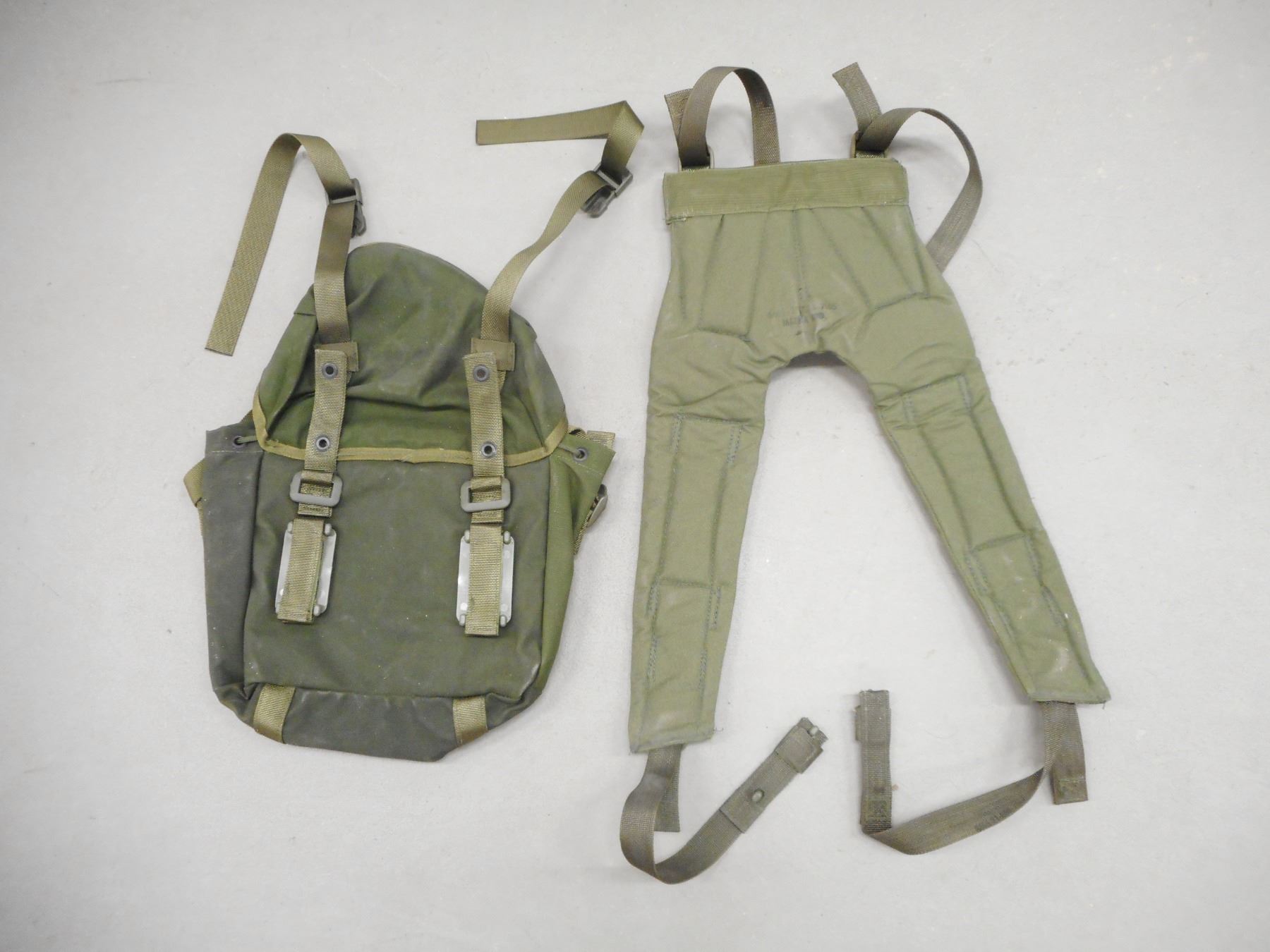 CANADIAN MILITARY 82 PATTERN WEBBING