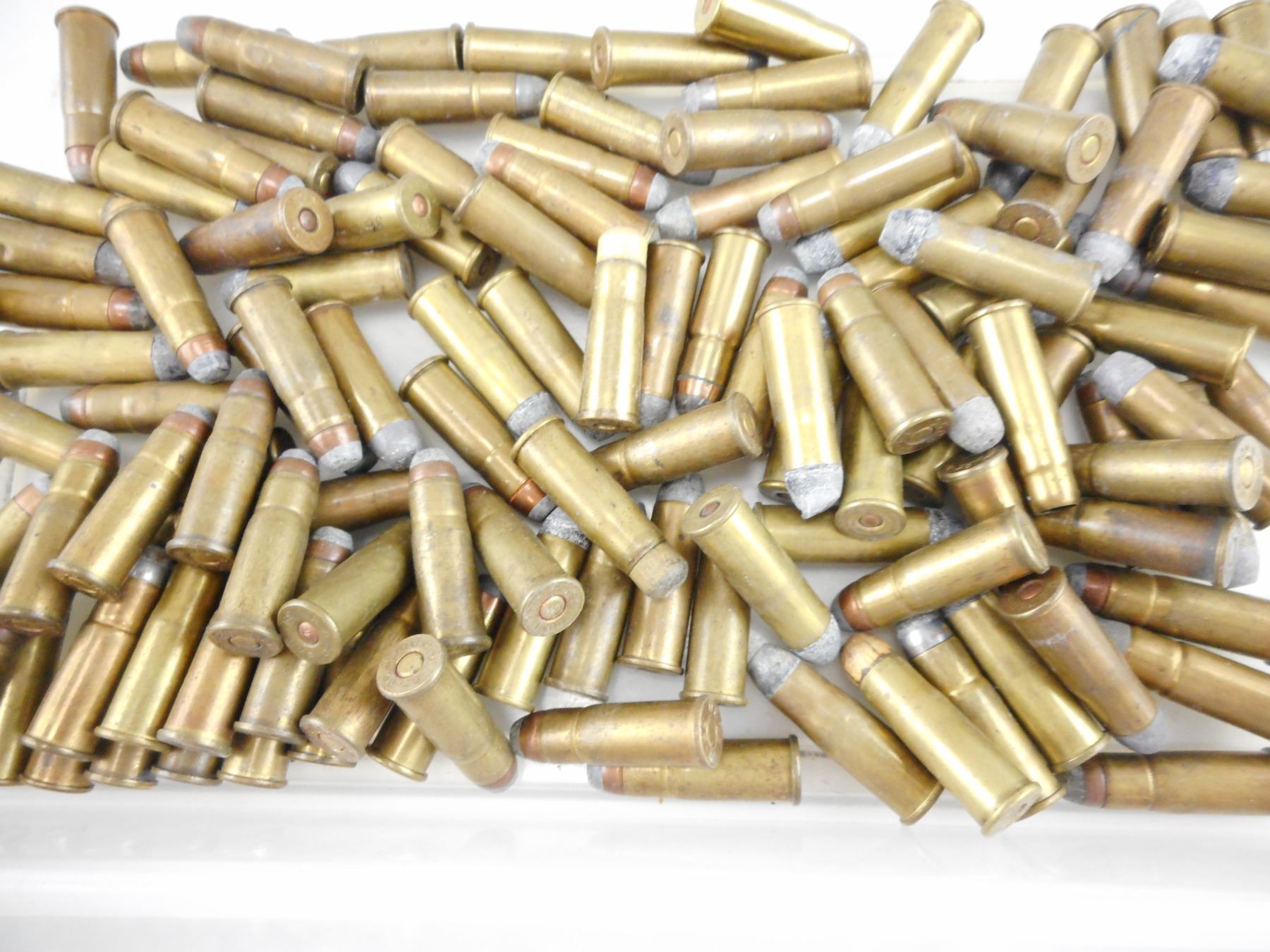 38 40 ASSORTED AMMO MAY CONTAIN SOME BLANKS SOME VINTAGE HEADSTAMPS 38-40-assorted-ammo-may-contain-some-blanks-some-vintage-headstamps