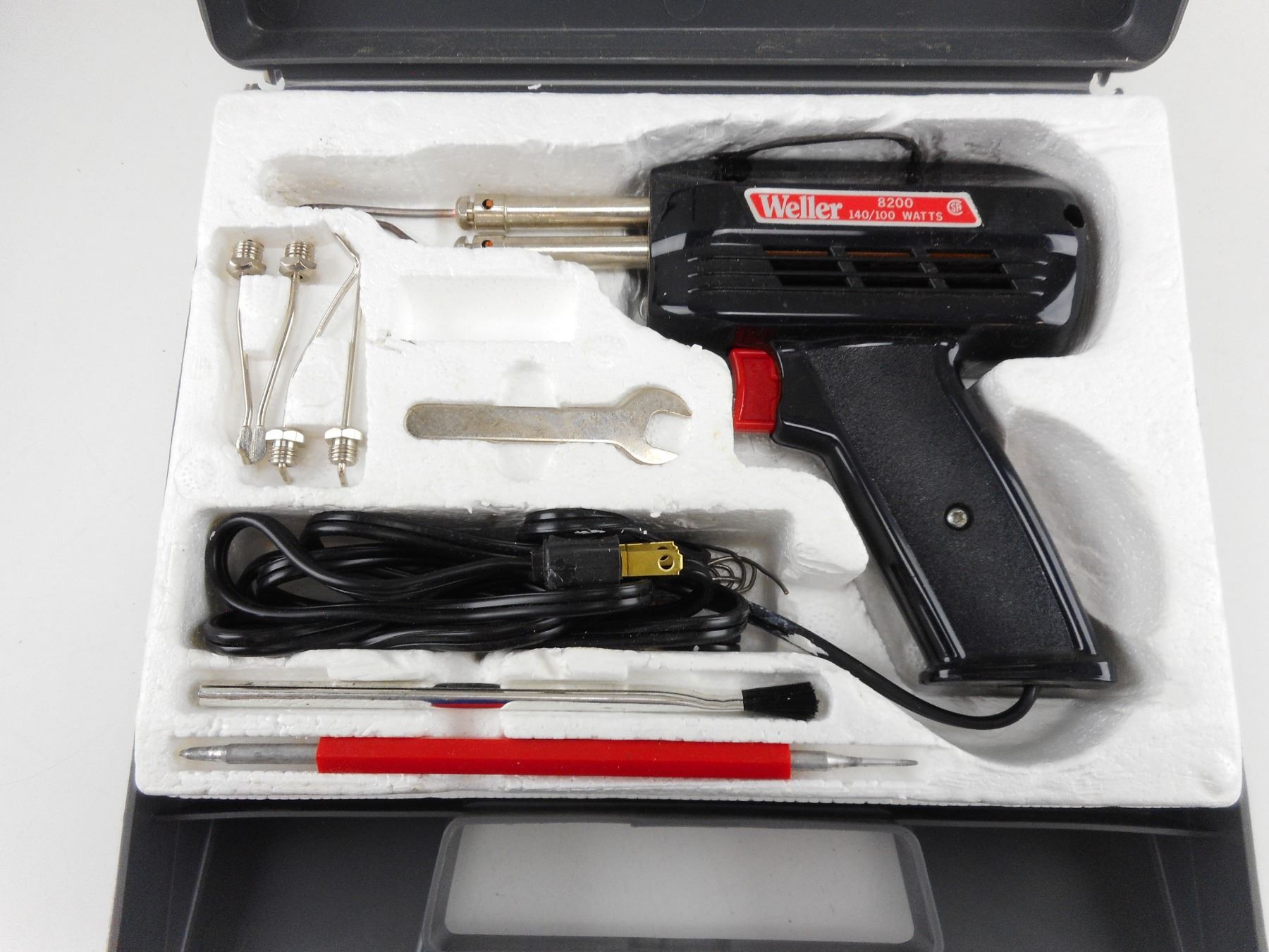 WELLER SOLDER GUN MODEL 8200 - Switzer's Auction & Appraisal Service