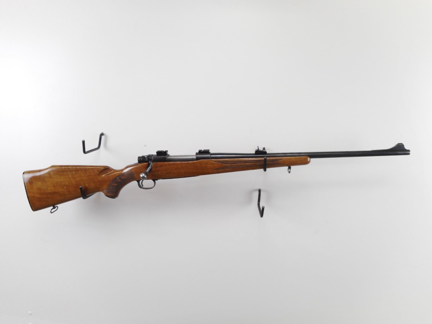 WINCHESTER MODEL 70 CALIBER 30 06 SPRG winchester-model-70-caliber-30-06-sprg