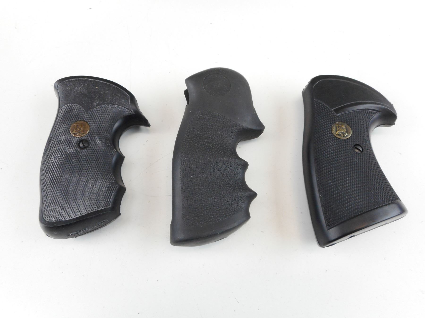 Hogue S & W Long cilindro rilascio SS Blud Hogue S & W Long cilindro rilascio SS Blud