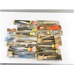 ASSORTED VINTAGE FISHING LURES