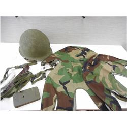 US M1 HELMET & COVERS