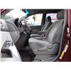 Image 8 : L4 --  2006 TOYOTA SIENNA CE  , Red , 238024  KM's