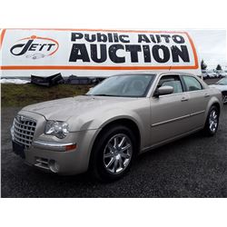 D6 --  2008 CHRYSLER 300 LIMITED , Brown , 134188  KM's