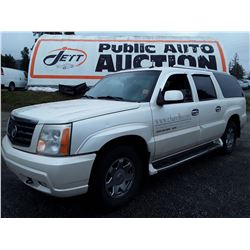 K6 --  2003 CADILLAC ESCALADE ESV , White , 252182  KM's