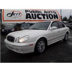 B4 --  2004 HYUNDAI SONATA GLS  , White , 66759 MILES