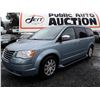 Image 1 : J4 --  2008 CHRYSLER TOWN & COUNTRY , Blue , 177982  KM's
