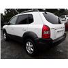 Image 4 : D4 --  2005 HYUNDAI TUCSON , White , 218203  KM's