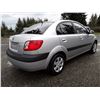 Image 3 : D3 --  2009 KIA RIO  , Silver , 132277  KM's
