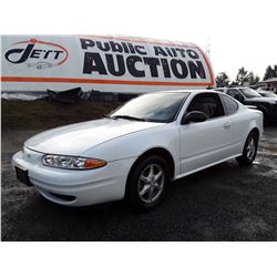 N3 --  2001 OLDSMOBILE ALERO GX , White , 139007  KM's