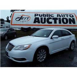 C4 --  2013 CHRYSLER 200 TOURING  , White , 201855  KM's