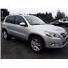 Image 2 : H1 --  2010 VW TIGUAN SE , Silver , 133201  KM's