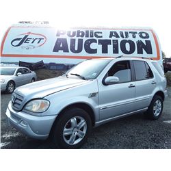 G4 --  2005 MERCEDES ML350 , Silver , 148041  KM's