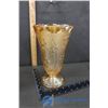 Image 2 : (2) Carnival Glass & Glass Vase