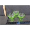 Image 18 : Large Collection of Green Glassware