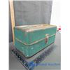 Image 6 : Vintage Metal Tackle Box & Assorted Fishing Tackle