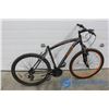 Image 2 : Men's 26" Mongoose Mountain Bike (Gray)