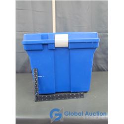Rubbermaid Plastic Box