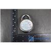 Image 3 : 2 Water Bottles & Combination Lock