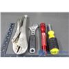 Image 1 : Craftsman Adjustable Pliers, Wrench, Multi-End Screwdriver, Flashlight