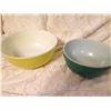 Image 2 : (2) Pyrex Bowls