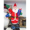 Image 1 : 8' Fan Inflated Light Up Santa Claus