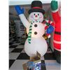 Image 1 : 8' Fan Inflated Light Up Snowman