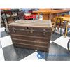 Image 2 : Large Vintage Trunk