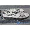 Image 4 : (4) Pairs of Ladies' Sandals