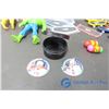Image 2 : Assortment of Toys