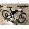 Image 2 : NEW 1000W CITY/TOURING E-BIKE 48V, 10AH EASY-TRY CYCLE MODEL JVO - WHITE & BLACK