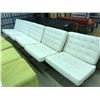 Image 1 : LOT OF 5 WHITE TUFTED LEATHER LOUNGE CHAIRS