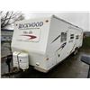 Image 2 : 2007 ROCKWOOD ULTRALITE 30' DUAL AXLE TRAVEL TRAILER, VIN#4X4TRLC217D094548, NO ICBC DECLARATIONS